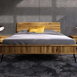 Wildeiche Bett mit Holzkopfteil - Casarius