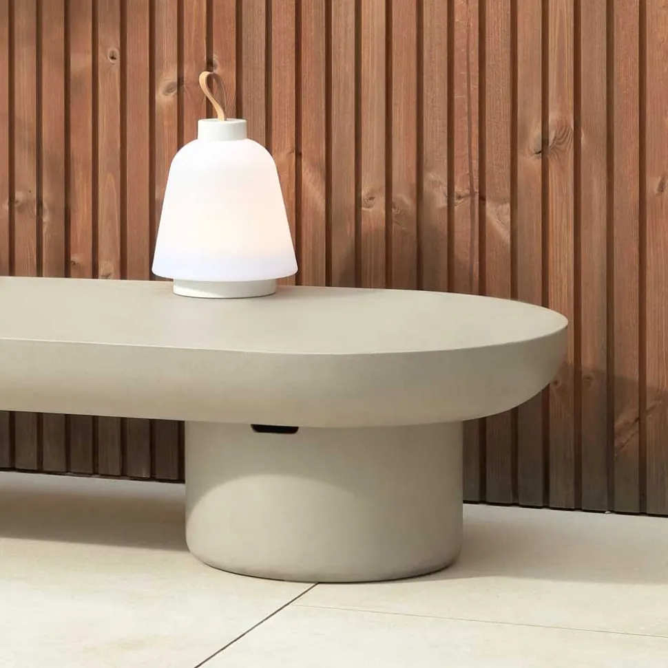 140x30x60 Ovaler Tisch aus Leichtbeton - Catania